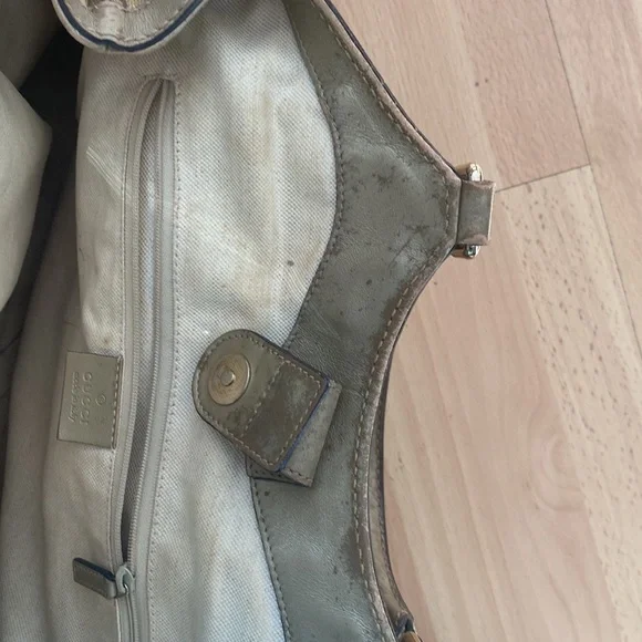 Gucci Tote - Picture 5 of 9